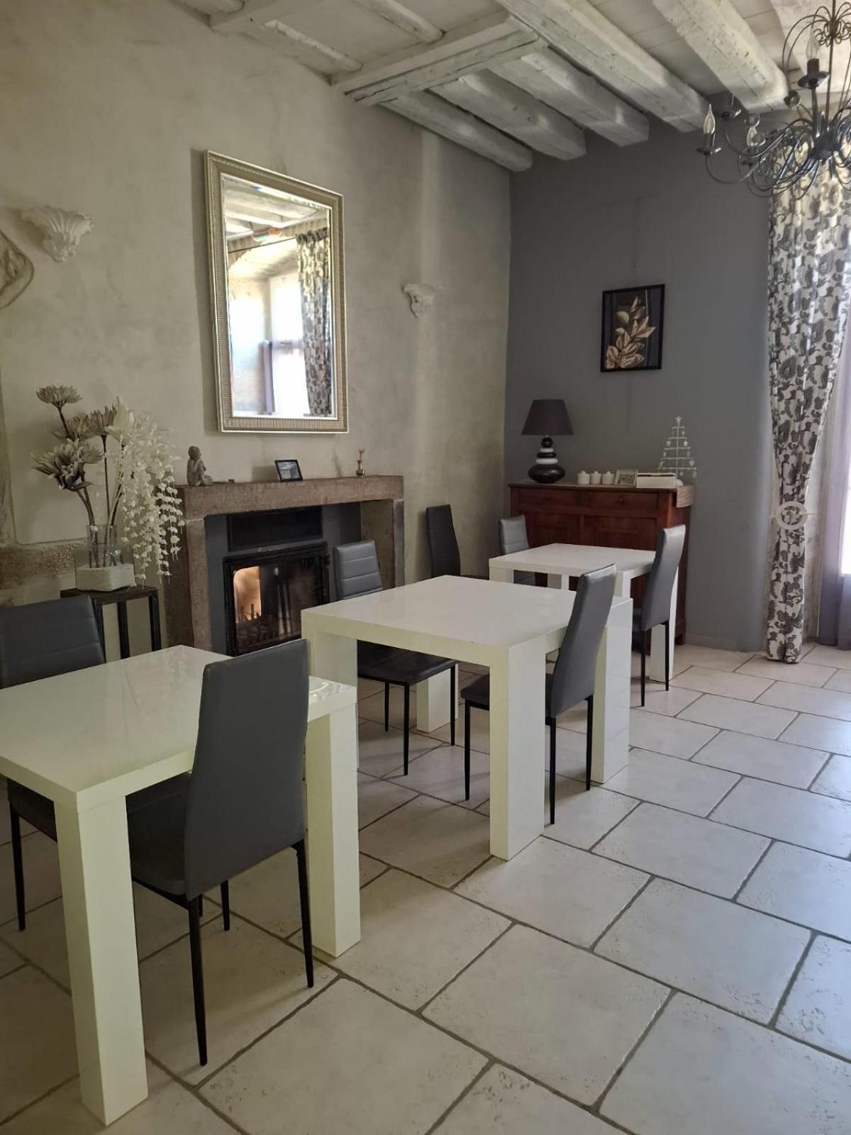 Maison D'Eusebia Château-Chalon Zewnętrze zdjęcie
